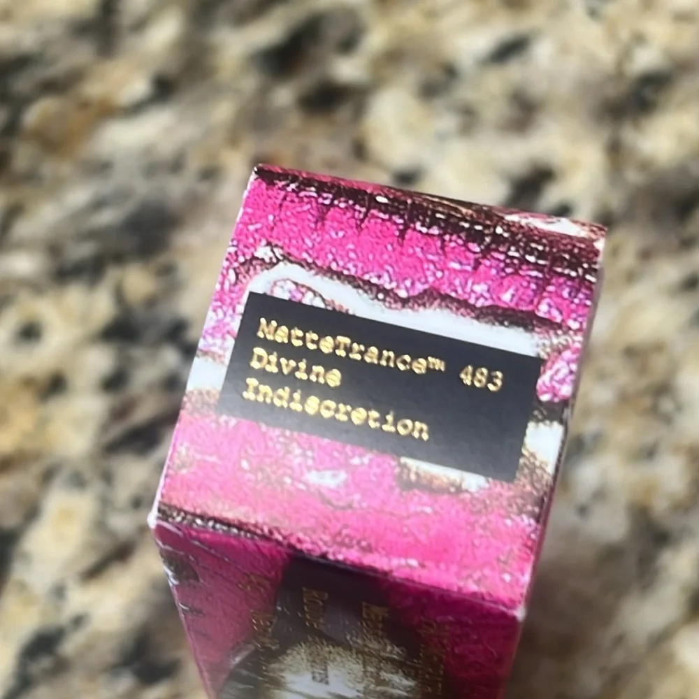 🌙🐻Pat McGrath Divine Indiscretion Mattetrance Lipstick